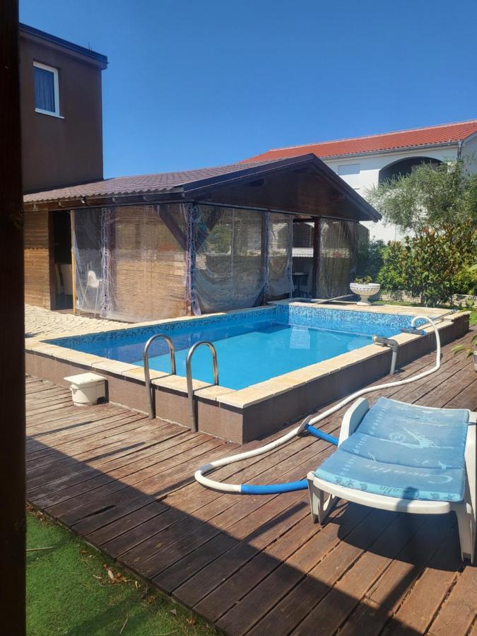 Villa Garden Vir Exteriör bild